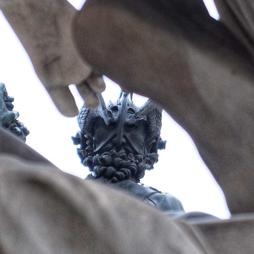 Firenze segreta, l'autoritratto di Cellini sulla statua del Perseo 